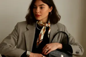 Mix di stili negli accessori: il consiglio pro per ottenere un effetto ricercato senza strafare